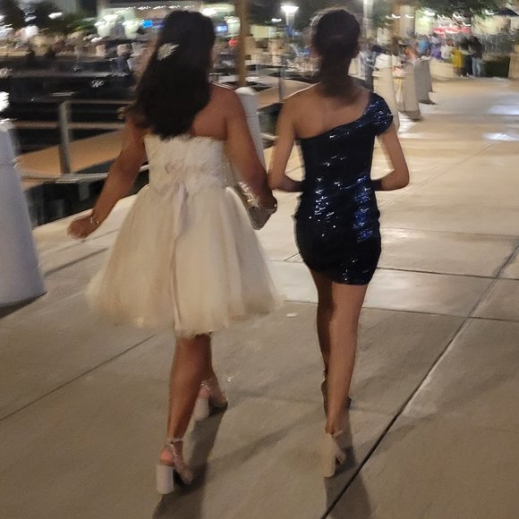 Homecoming dress - Picture 3 of 5